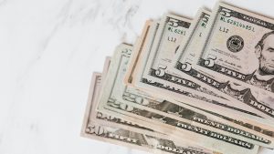 Entre agosto de 2024 e agosto de 2025, os investidores não residentes movimentaram R$ 3,82 trilhões em ativos de renda variável no mercado à vista brasileiro. Foto: Pexels