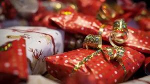 Presentes de natal embrulhados. Foto: Pixabay