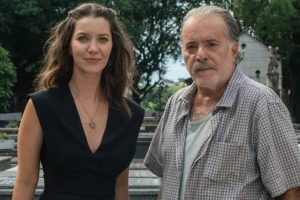 Francesca (Nathalia Dill) e Otoniel (Tony Ramos)