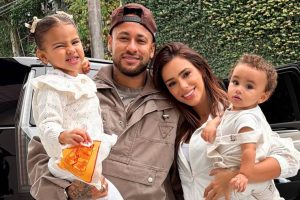 neymar e bruna biancardi com as filhas