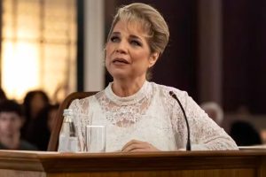 Pilar dará seu depoimento no julgamento de Adriana em Quem Ama Cuida