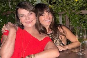Isis Valverde com a mãe